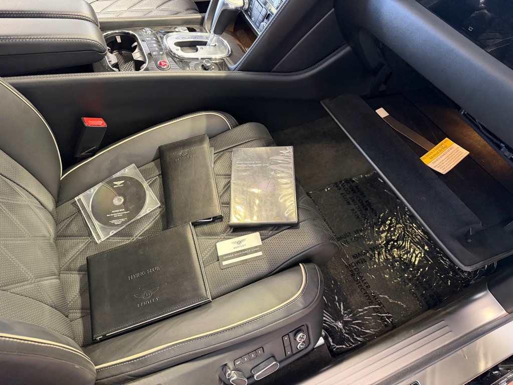 2014 Bentley Flying Spur Image 41