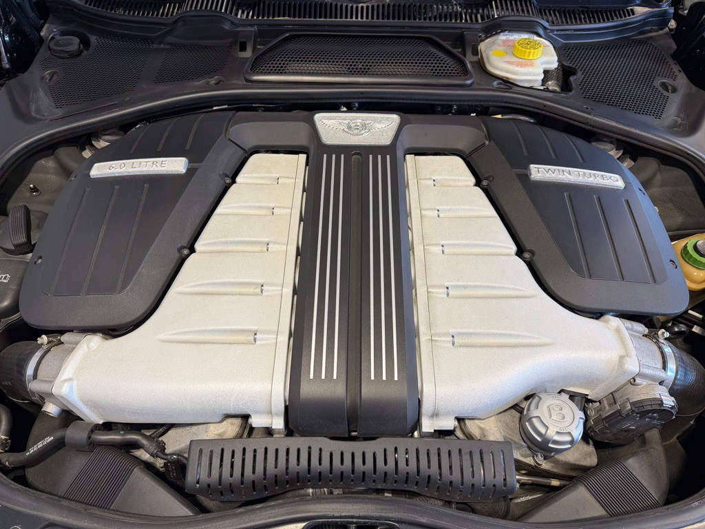 2014 Bentley Flying Spur Image 46