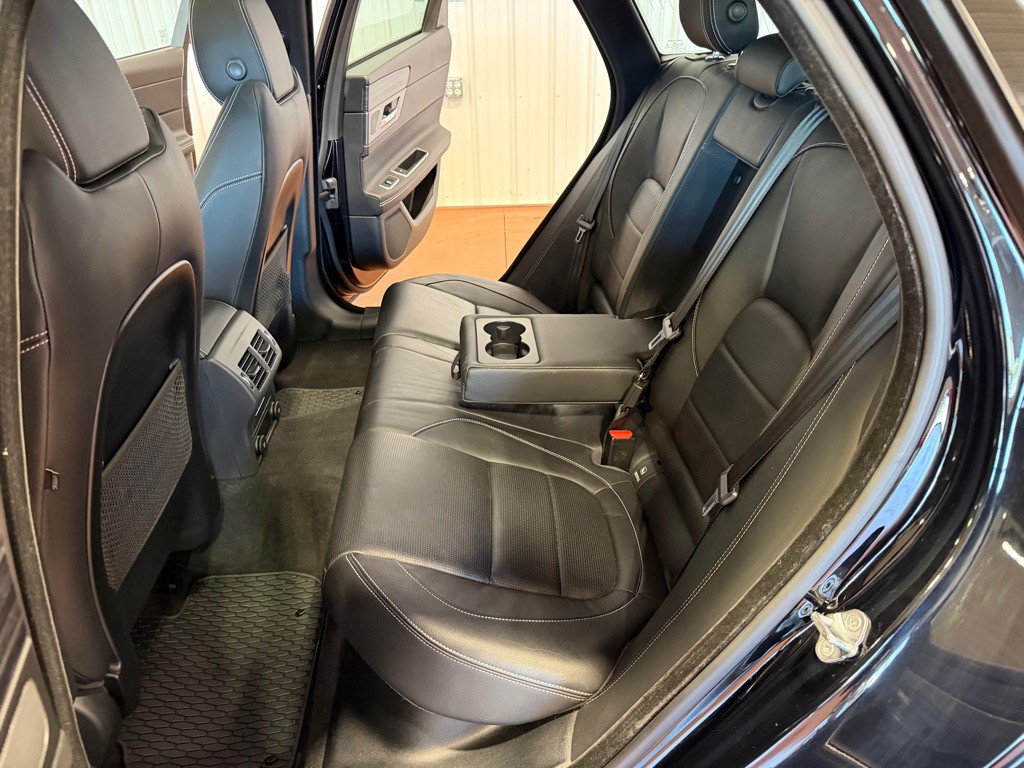 2018 Jaguar XF Image 20