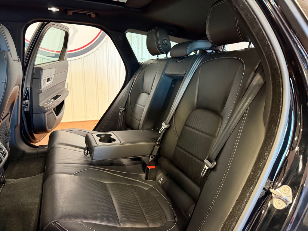 2018 Jaguar XF Image 21