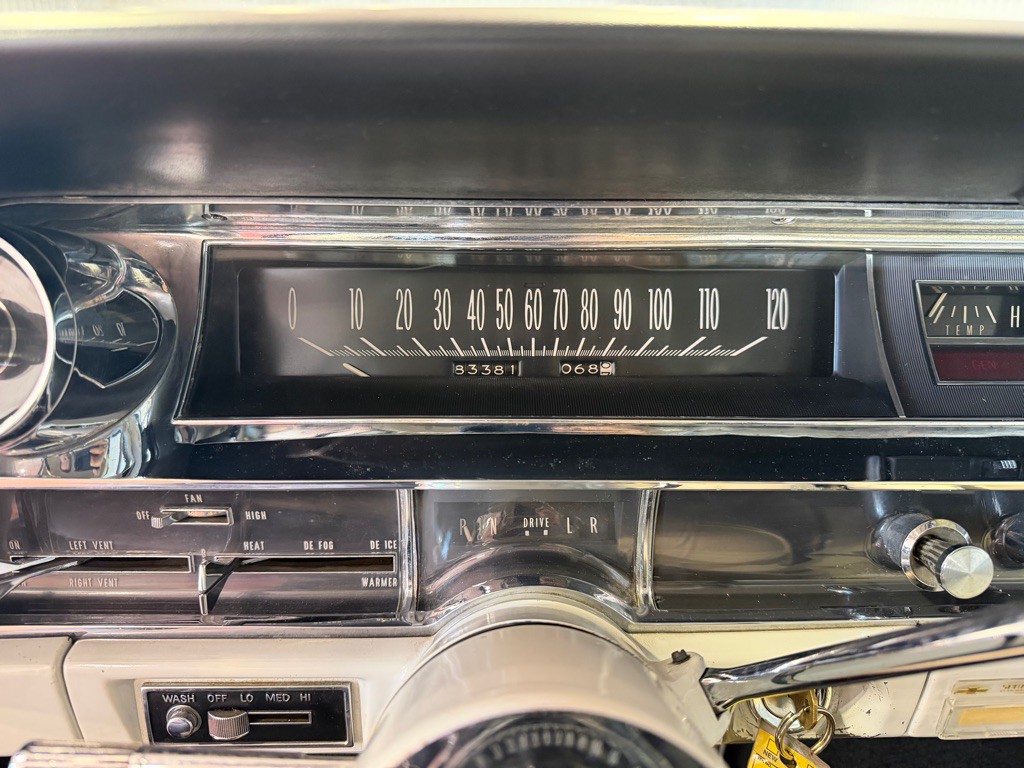 1963 Cadillac Coupe De Ville Image 24