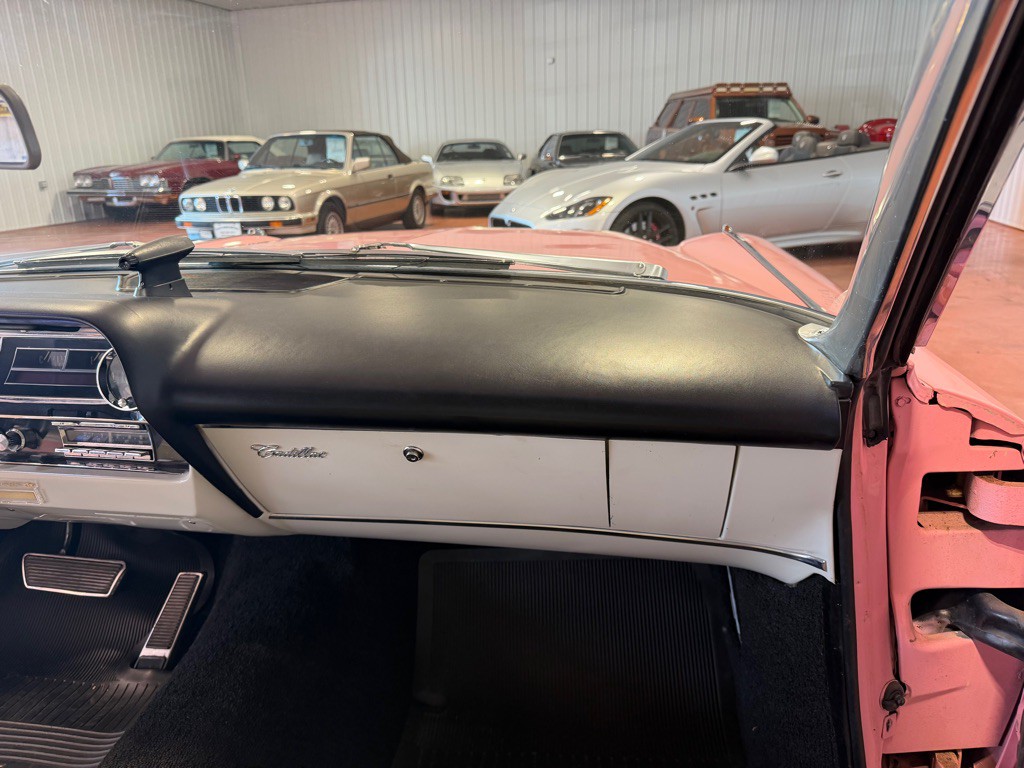 1963 Cadillac Coupe De Ville Image 25