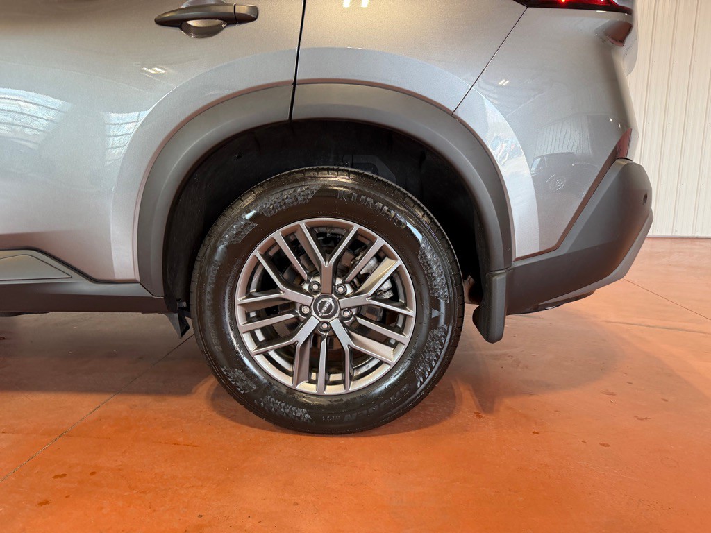 2023 Nissan Rogue Image 11