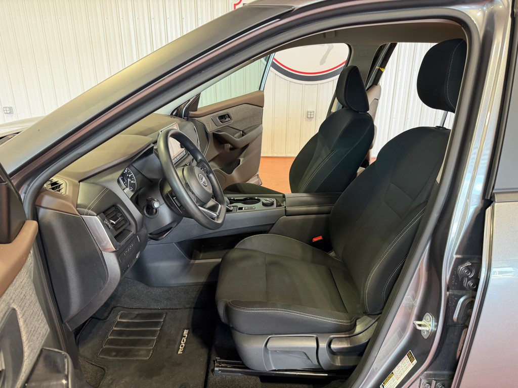 2023 Nissan Rogue Image 16