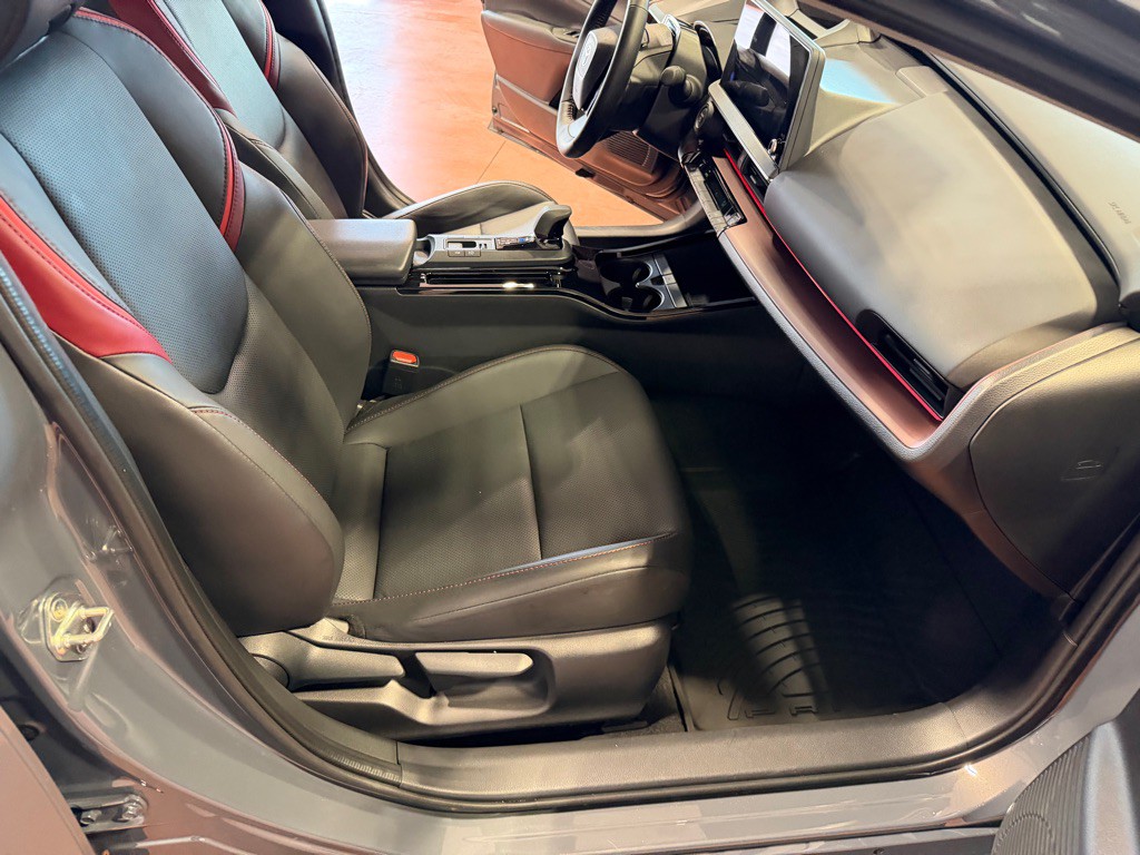 2024 Toyota Prius Image 23