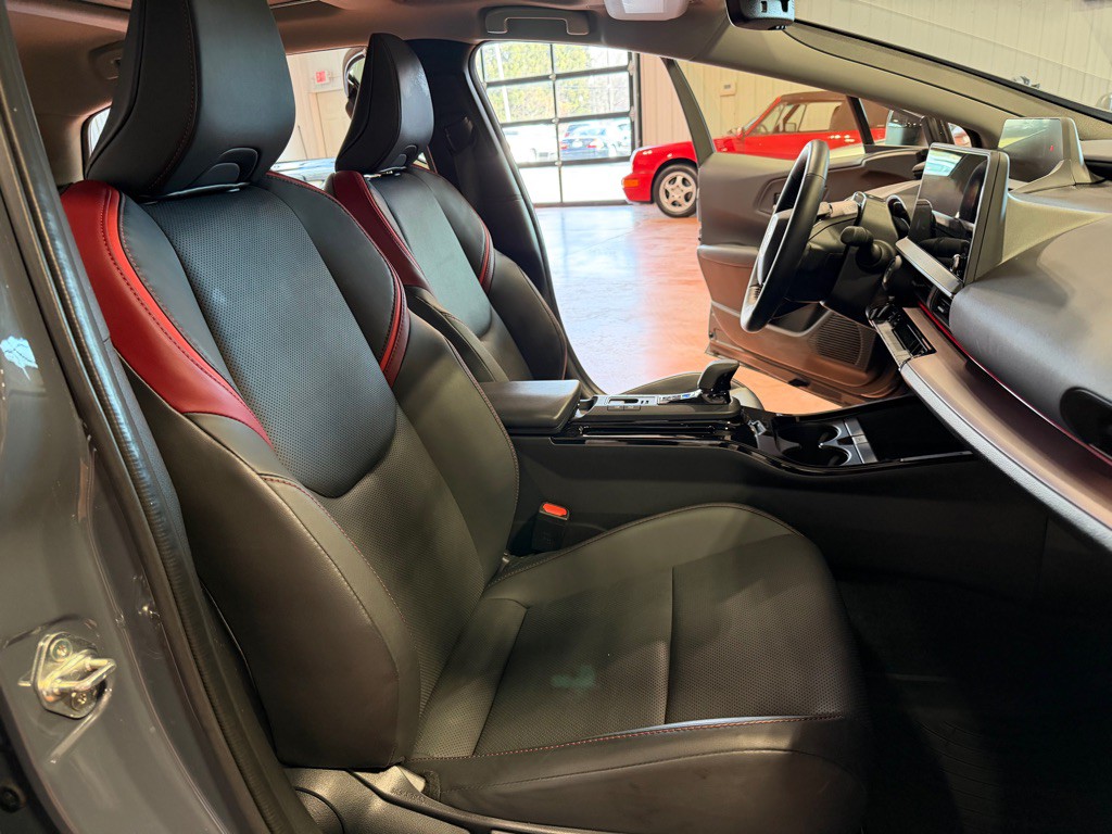 2024 Toyota Prius Image 24
