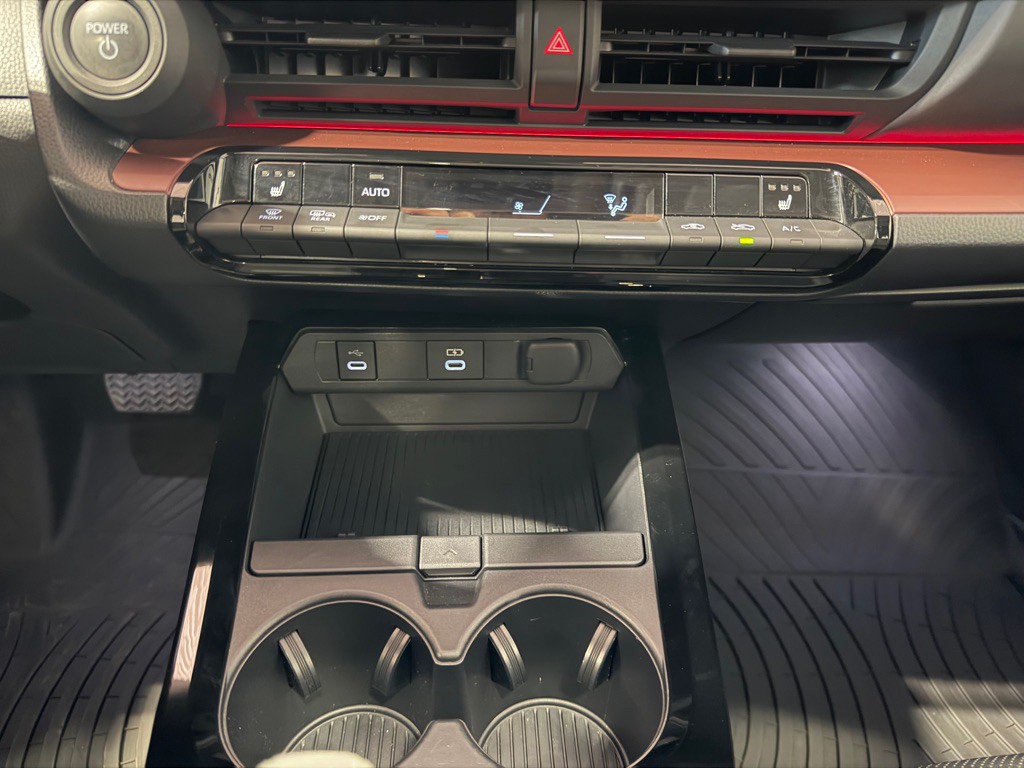 2024 Toyota Prius Image 31