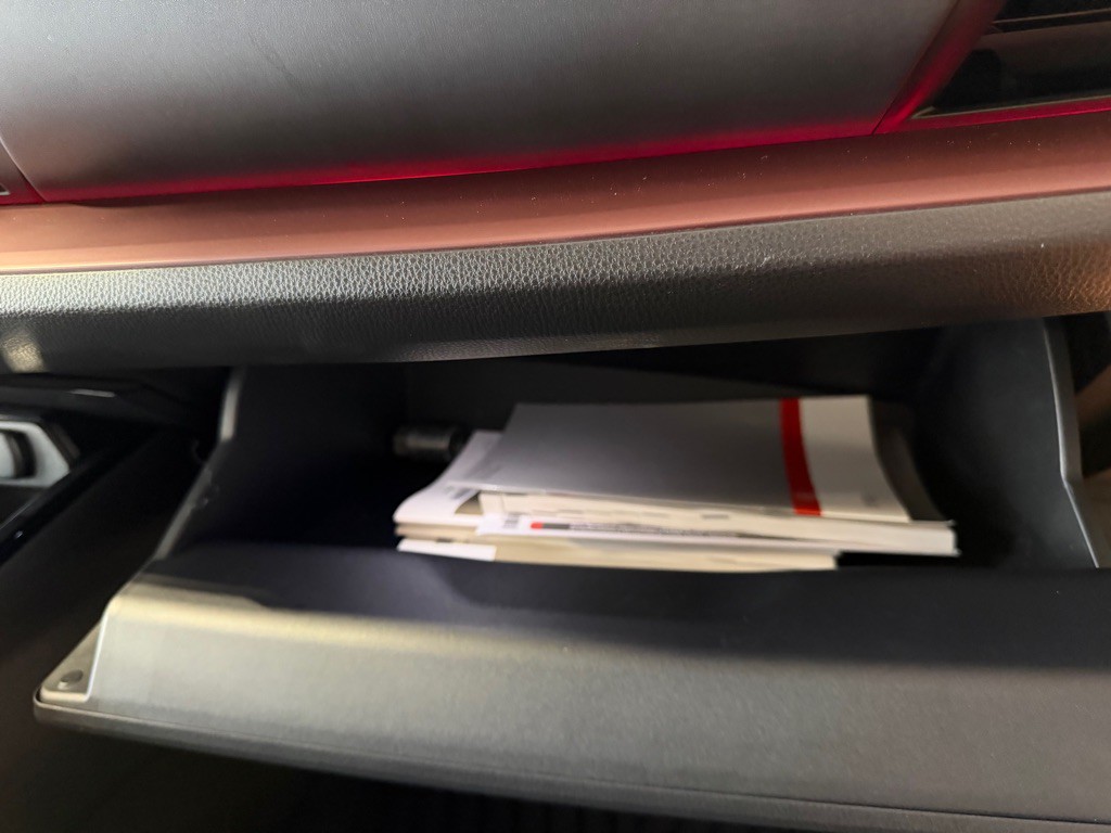 2024 Toyota Prius Image 40