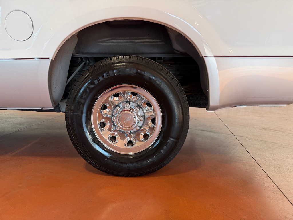 2001 Ford F-250 Image 11