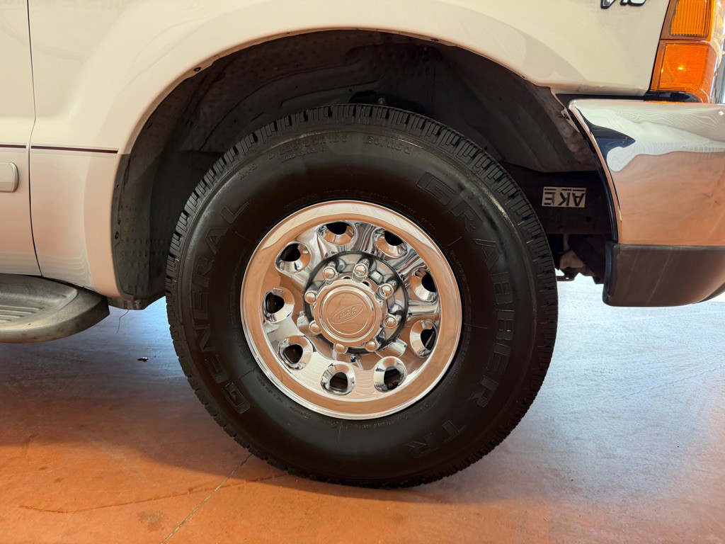 2001 Ford F-250 Image 13