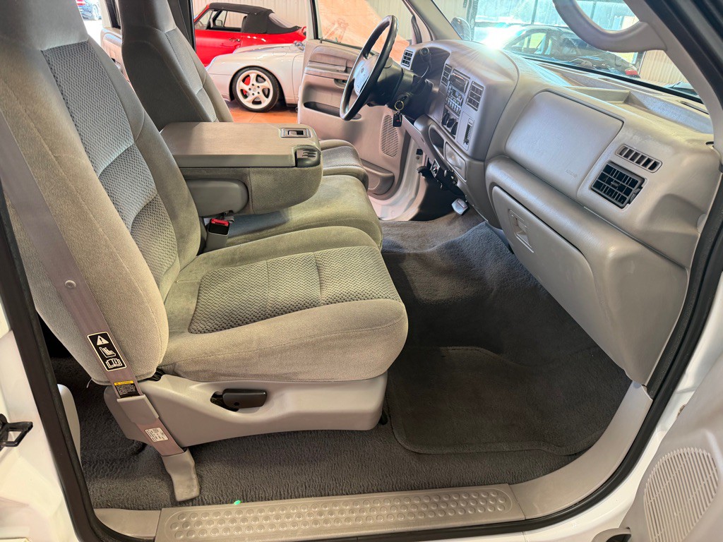 2001 Ford F-250 Image 22