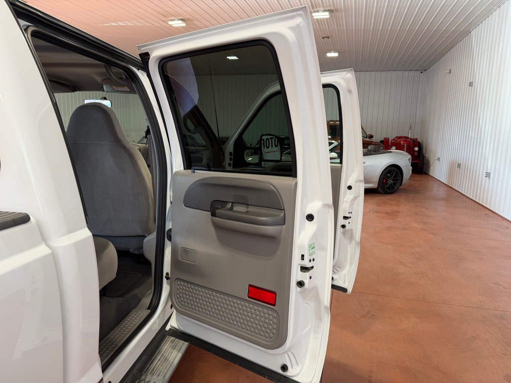 2001 Ford F-250 Image 24