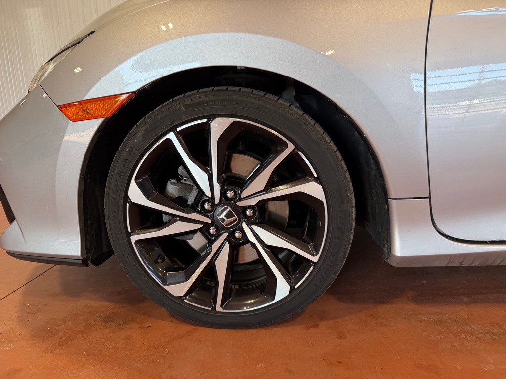 2018 Honda Civic Image 13