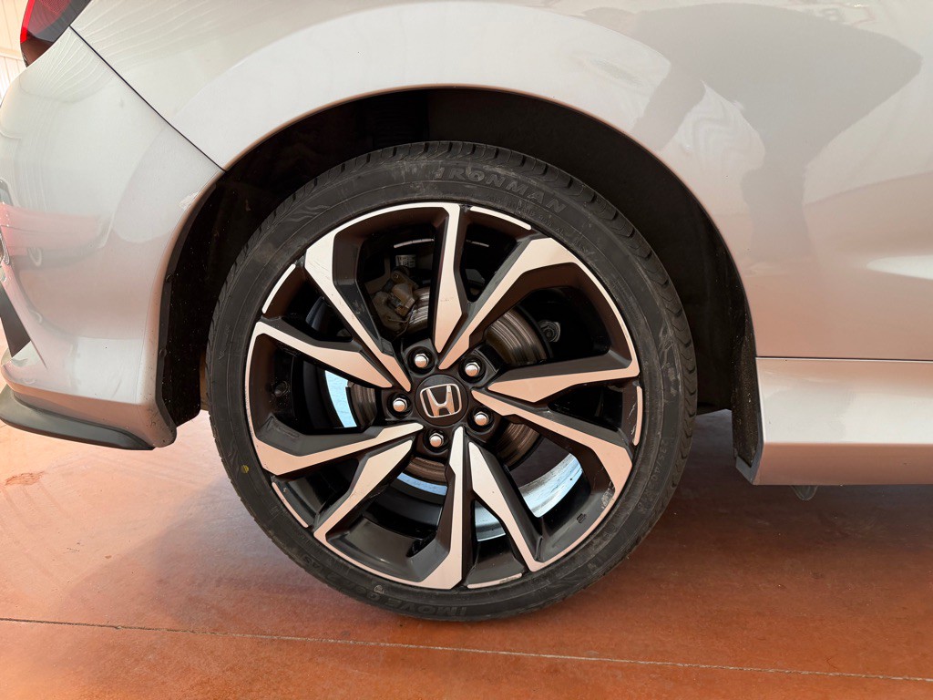 2018 Honda Civic Image 15