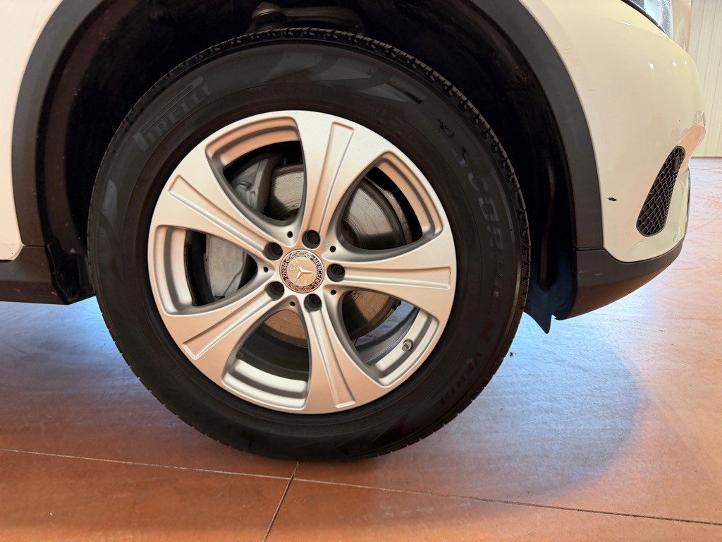 2017 Mercedes-Benz GLC-Class Image 13