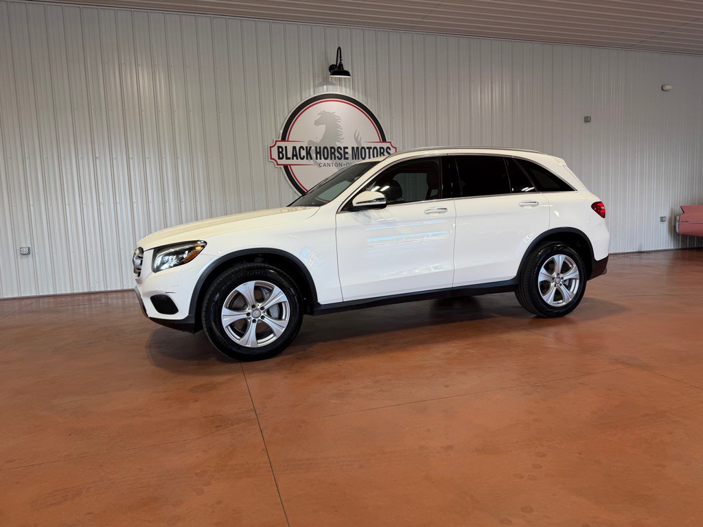 2017 Mercedes-Benz GLC-Class Image 4