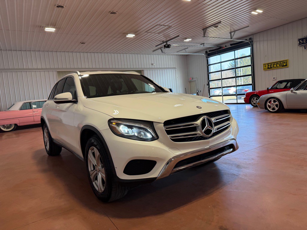2017 Mercedes-Benz GLC-Class Image 7