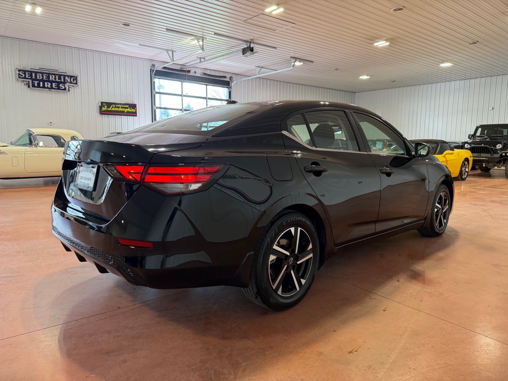 2025 Nissan Sentra Image 8