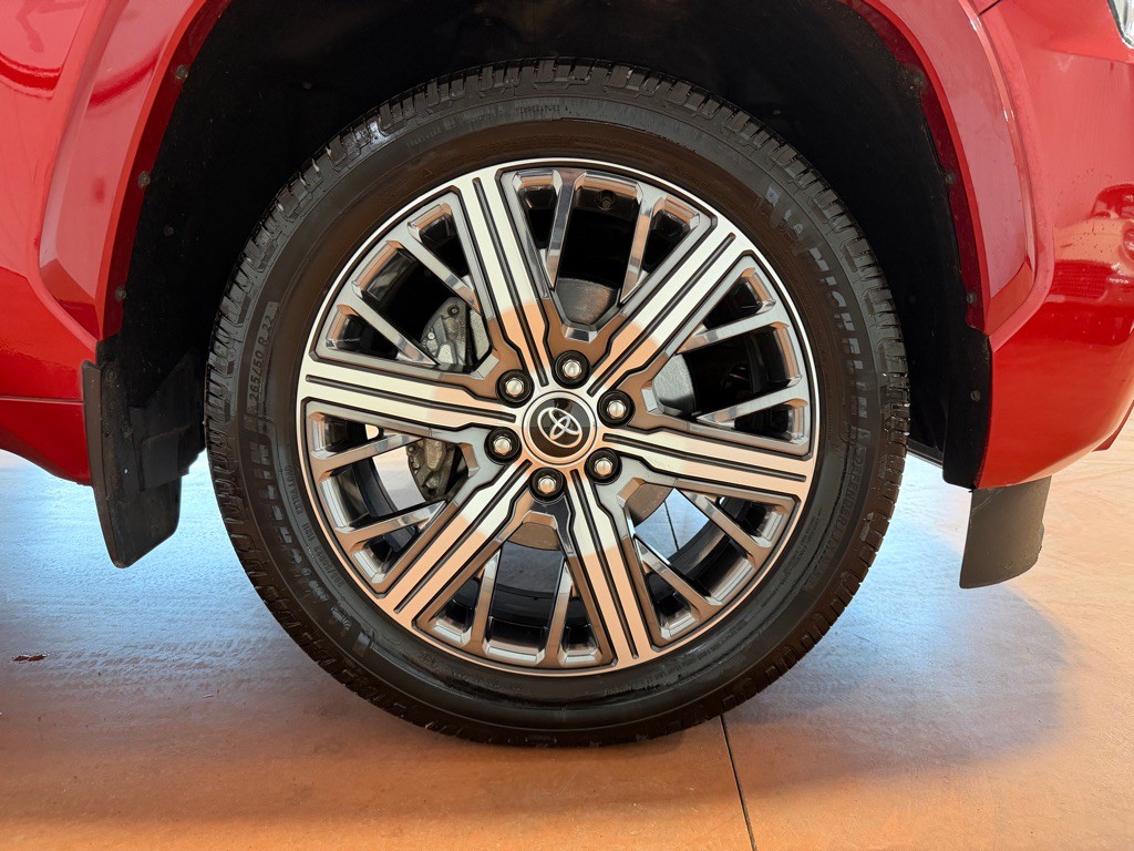 2023 Toyota Sequoia Image 14