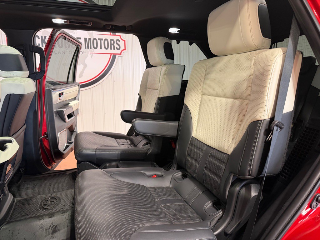 2023 Toyota Sequoia Image 21