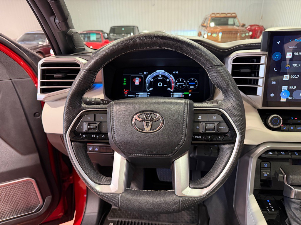 2023 Toyota Sequoia Image 31