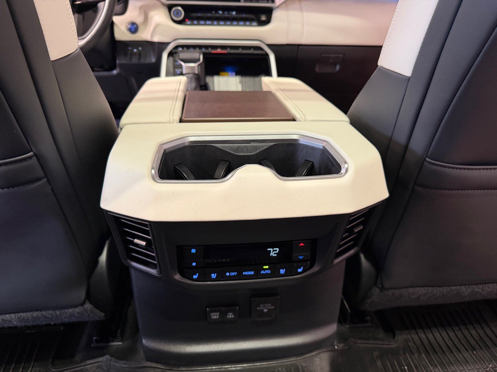 2023 Toyota Sequoia Image 40