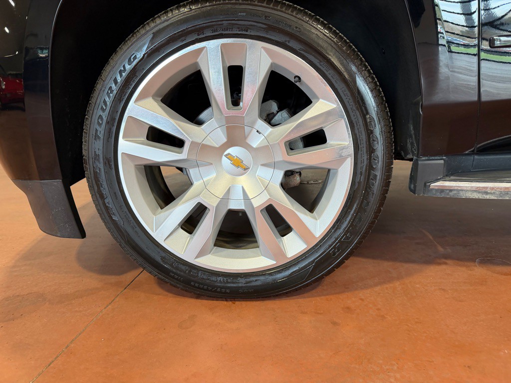 2017 Chevrolet Tahoe Image 12