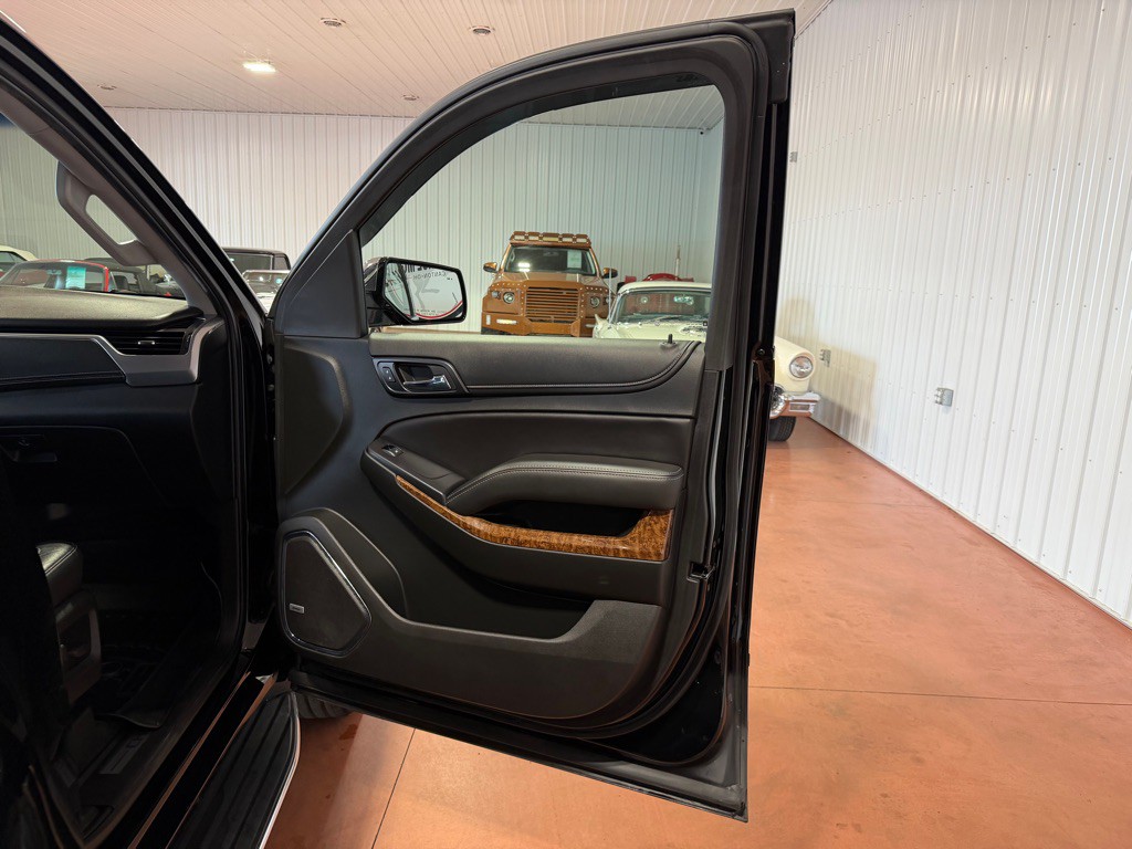 2017 Chevrolet Tahoe Image 22