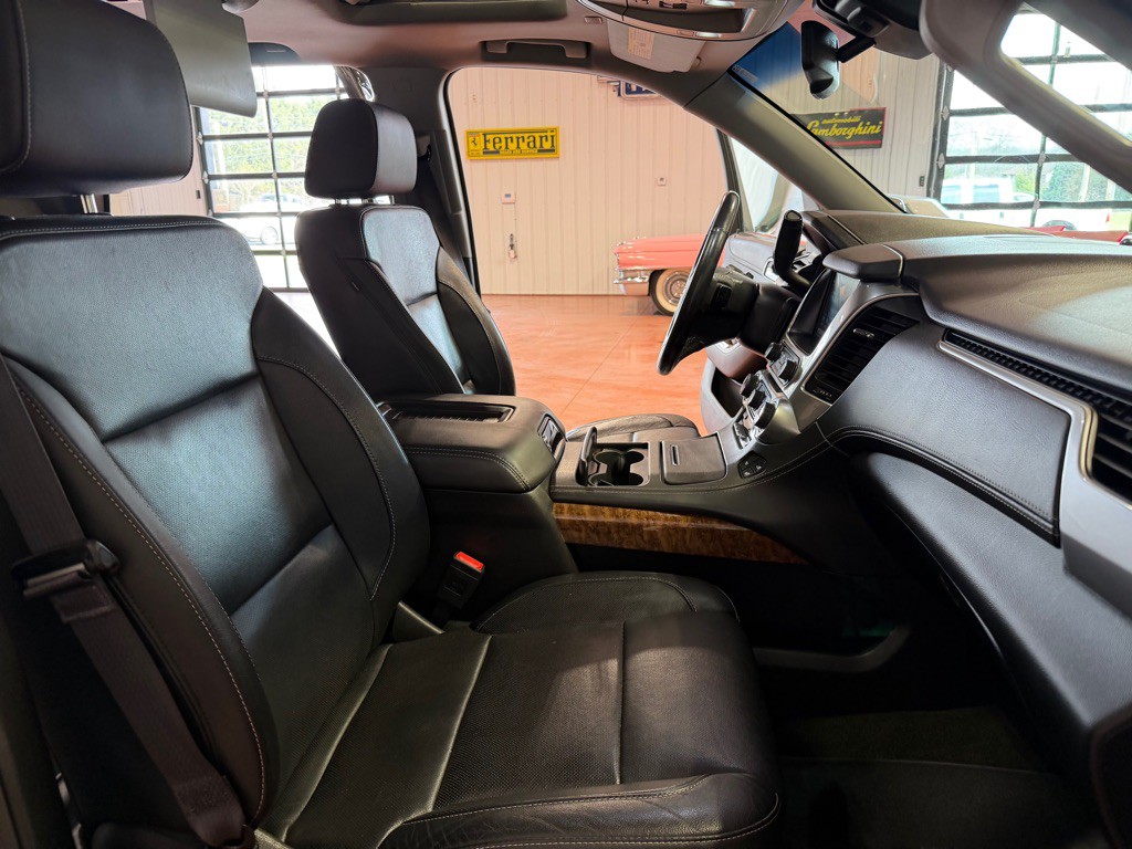 2017 Chevrolet Tahoe Image 24
