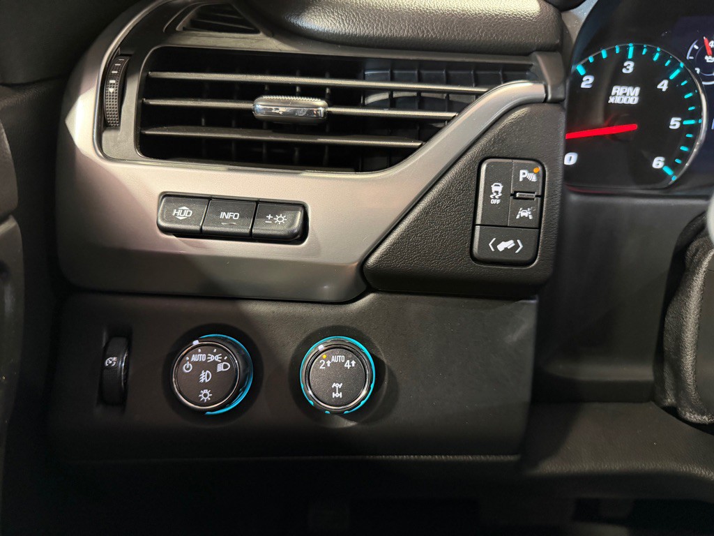 2017 Chevrolet Tahoe Image 33