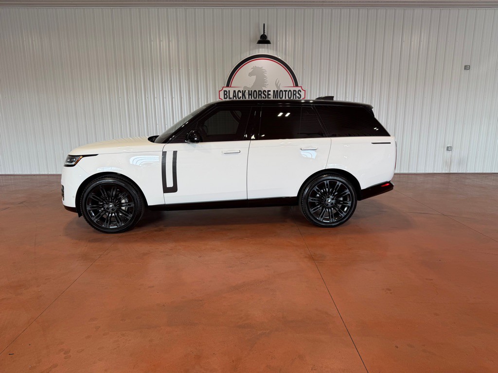 2022 Land Rover Range Rover Image 2