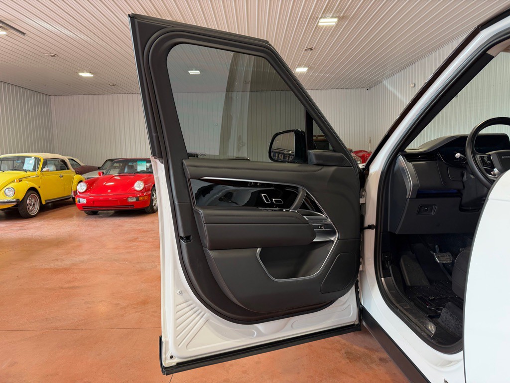 2022 Land Rover Range Rover Image 16