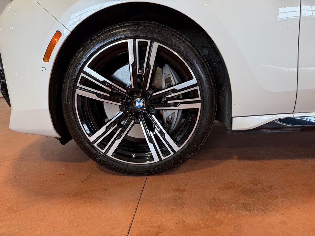 2023 BMW 7 Series Image 10