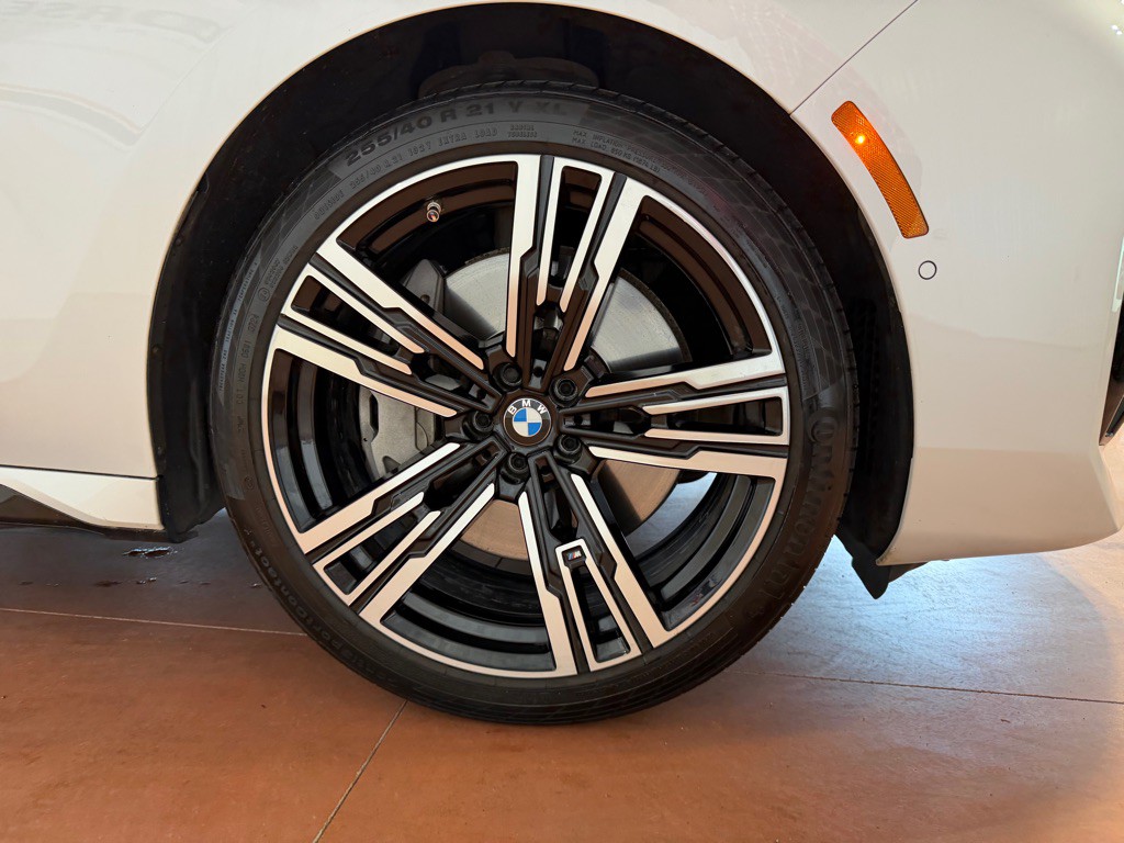 2023 BMW 7 Series Image 11