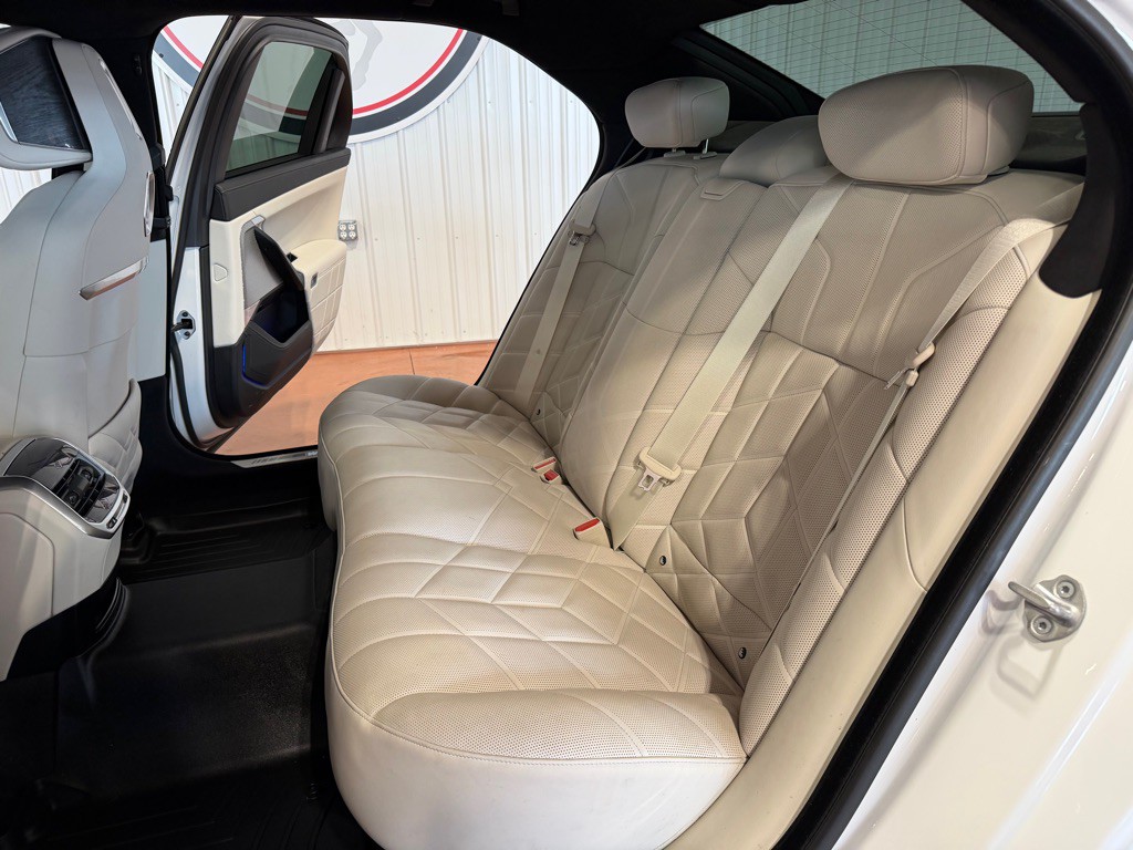 2023 BMW 7 Series Image 20