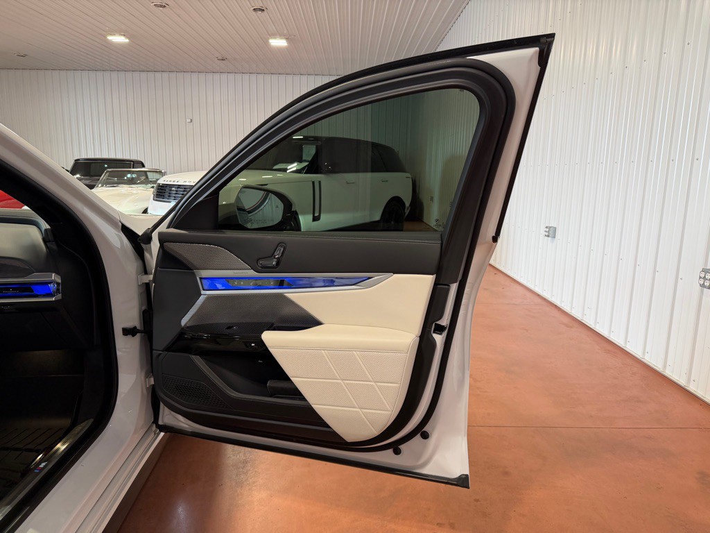 2023 BMW 7 Series Image 21