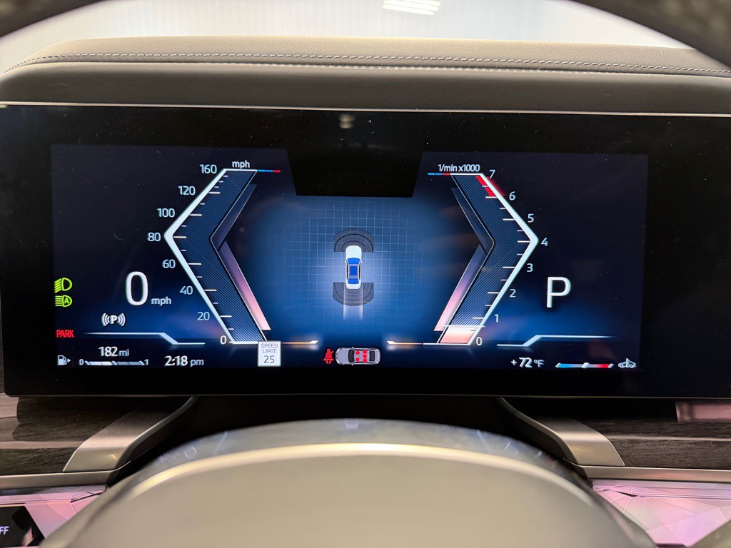 2023 BMW 7 Series Image 35