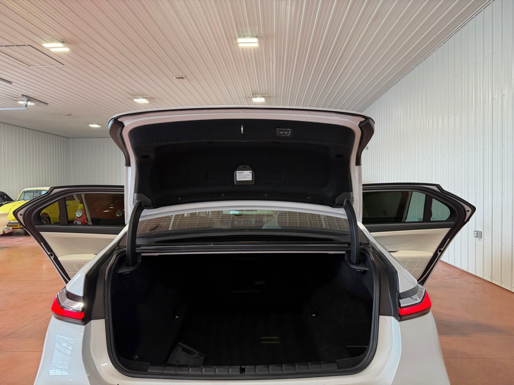 2023 BMW 7 Series Image 37