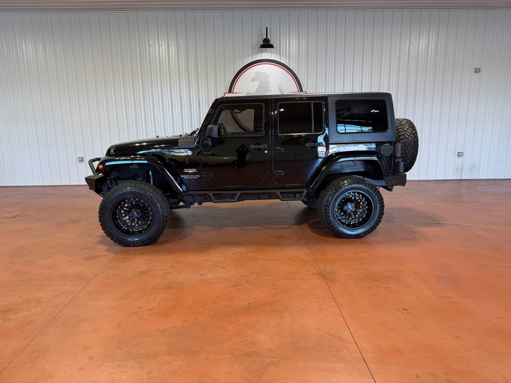 2014 Jeep Wrangler Unlimited Image 2