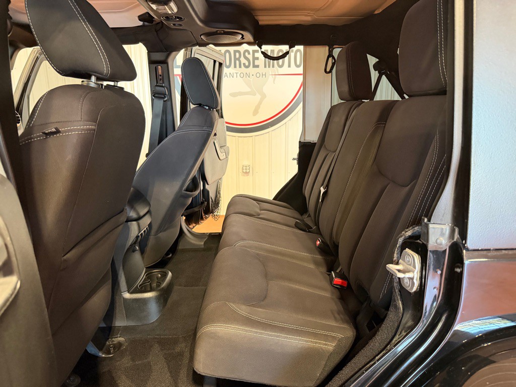 2014 Jeep Wrangler Unlimited Image 19