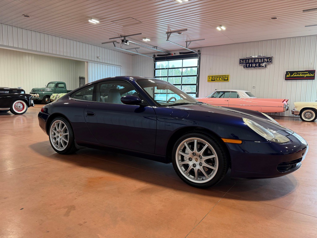2001 Porsche 911 Image 8