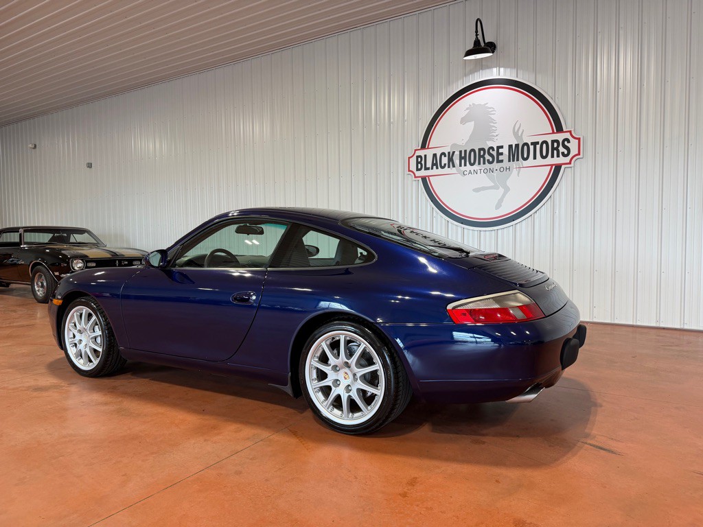 2001 Porsche 911 Image 11