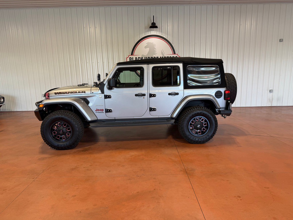 2018 Jeep Wrangler Unlimited Image 2