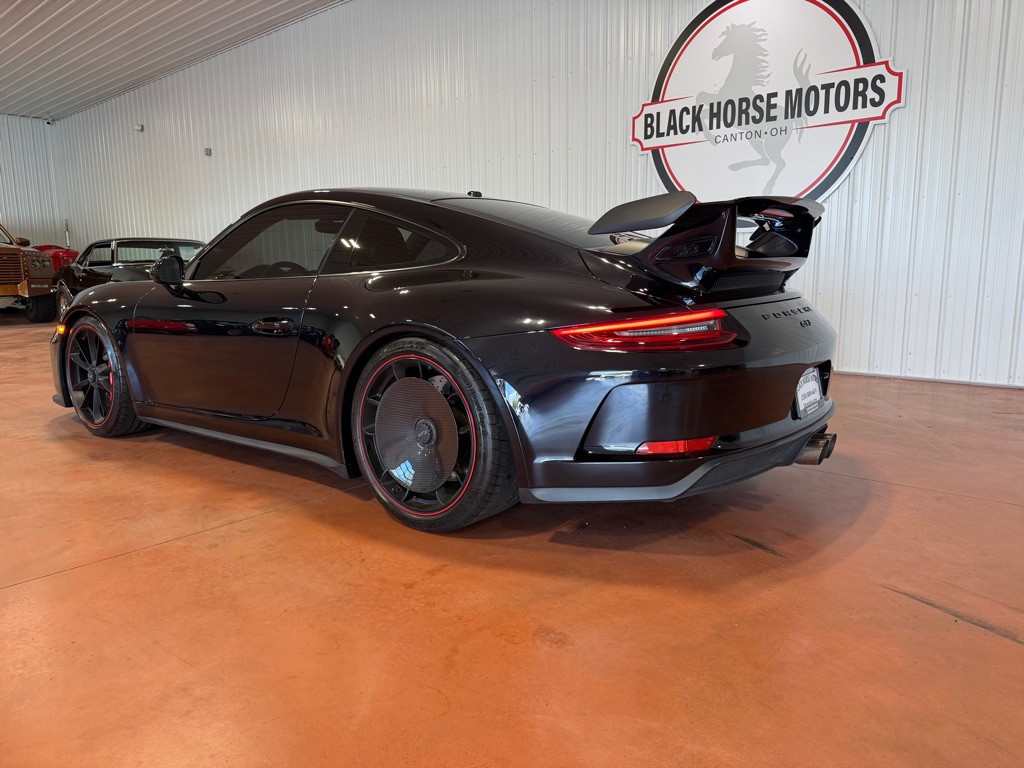 2018 Porsche 911 Image 12