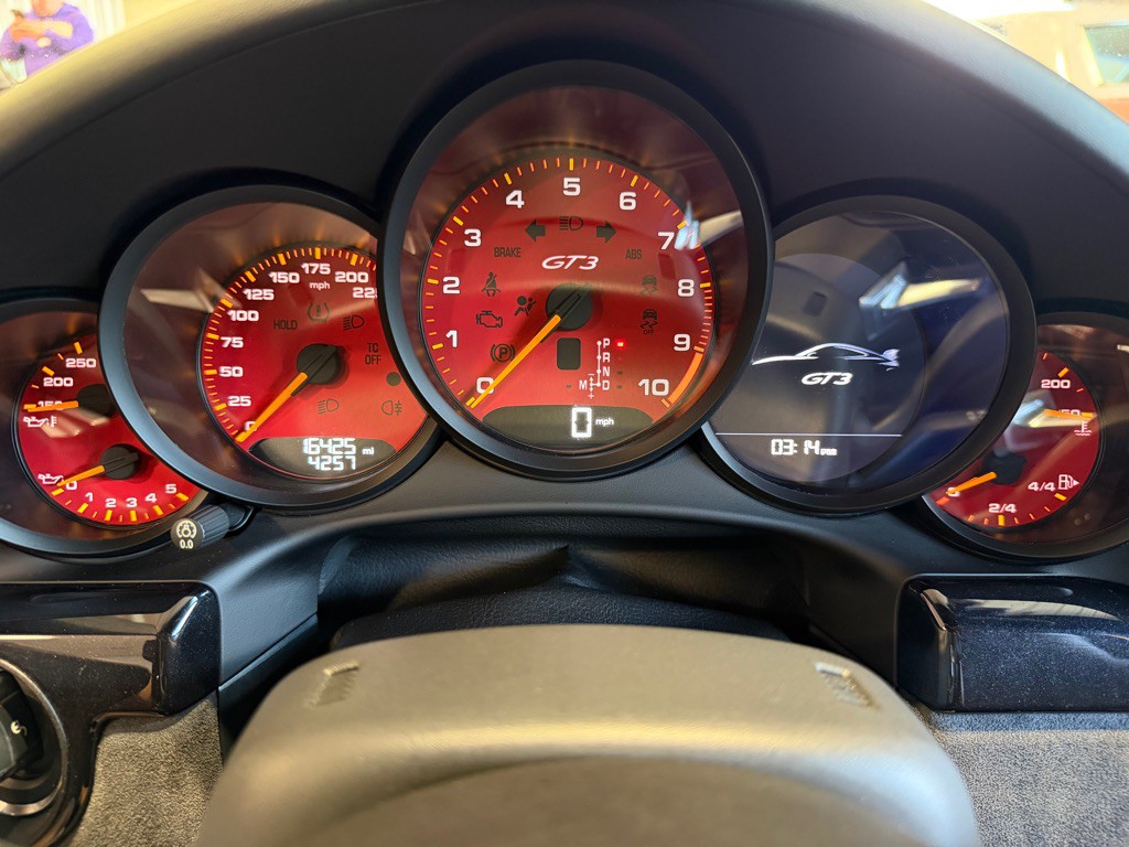 2018 Porsche 911 Image 30