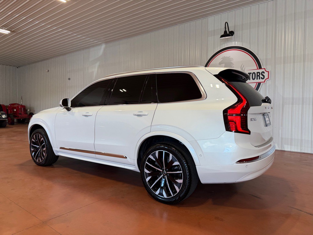 2026 Volvo XC90 Image 11