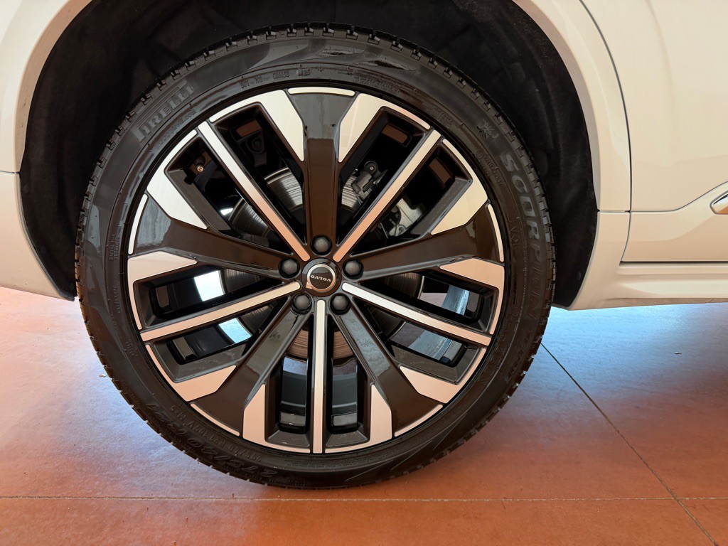 2026 Volvo XC90 Image 15