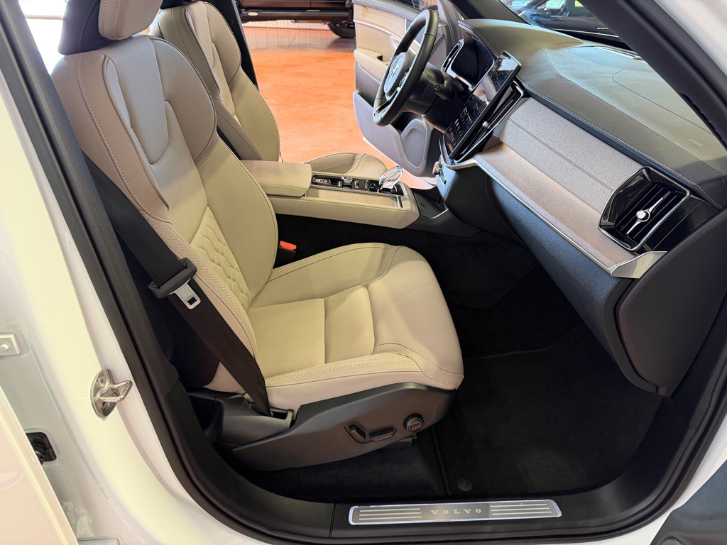 2026 Volvo XC90 Image 24