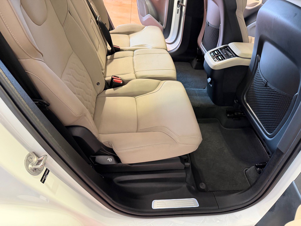 2026 Volvo XC90 Image 27