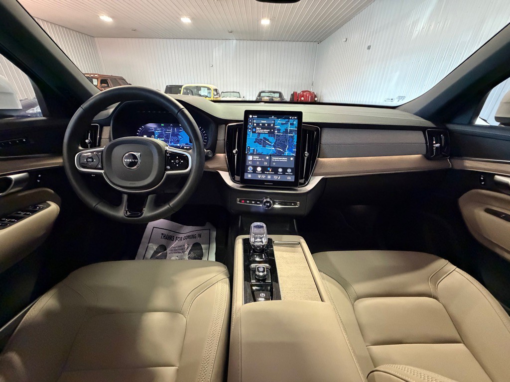 2026 Volvo XC90 Image 31